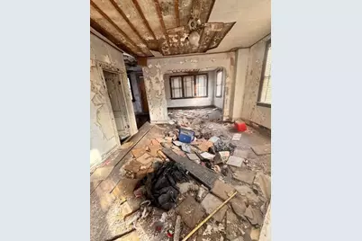 407 E 43rd Avenue, Gary, IN 46409 - Photo 5