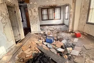 407 E 43rd Ave, Gary, IN 46409 - Photo 5