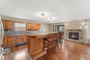 1659 Sunnyslope Dr, Crown Point, IN 46307 - Photo 3