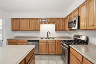 1819 Burgundy St, Schererville, IN 46375 - Photo 11