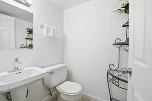 1819 Burgundy St, Schererville, IN 46375 - Photo 15