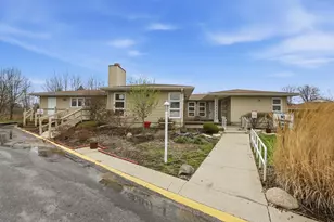 1819 Burgundy St, Schererville, IN 46375 - Photo 27