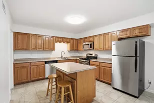 1819 Burgundy St, Schererville, IN 46375 - Photo 9