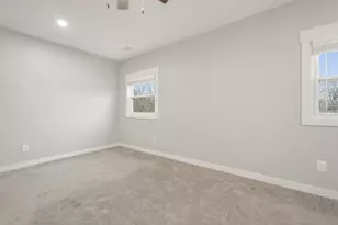 2886 Warren St, Lake Station, IN 46405 - Photo 21