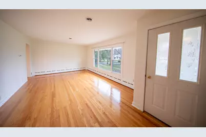 1031 N 350 E, Chesterton, IN 46304 - Photo 7