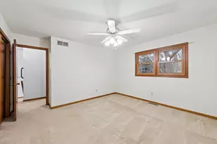 411 Northfield Ln, Valparaiso, IN 46383 - Photo 13