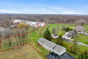 678 W Division Rd, Hebron, IN 46341 - Photo 23