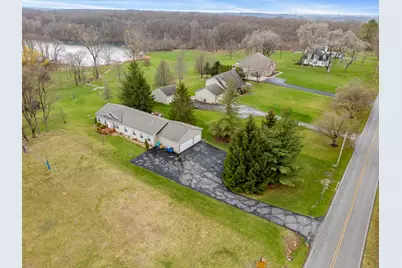 678 W Division Road, Hebron, IN 46341 - Photo 17