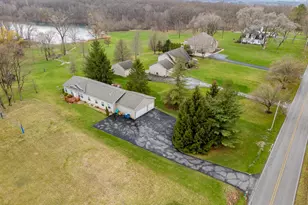 678 W Division Rd, Hebron, IN 46341 - Photo 17