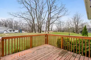 678 W Division Rd, Hebron, IN 46341 - Photo 13