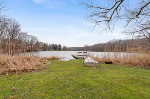 678 W Division Rd, Hebron, IN 46341 - Photo 11