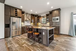 678 W Division Rd, Hebron, IN 46341 - Photo 39