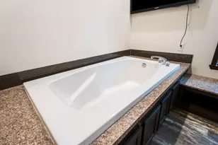 678 W Division Rd, Hebron, IN 46341 - Photo 61