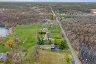 678 W Division Rd, Hebron, IN 46341 - Photo 31