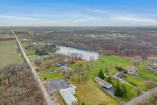 678 W Division Rd, Hebron, IN 46341 - Photo 33