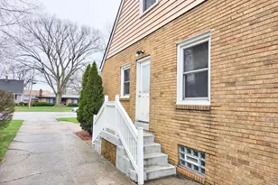 707 N Broad St, Griffith, IN 46319 - Photo 3