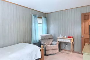 2400 E Cleveland Ave, Hobart, IN 46342 - Photo 17