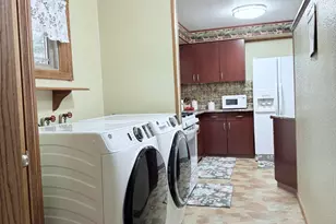 2400 E Cleveland Ave, Hobart, IN 46342 - Photo 9