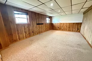 6573 Beechwood Ave, Portage, IN 46368 - Photo 13