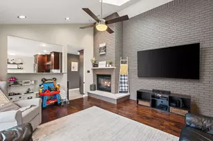 9468 Hilltop Dr, Saint John, IN 46373 - Photo 11