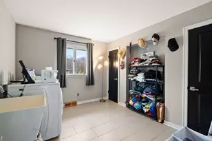 9468 Hilltop Dr, Saint John, IN 46373 - Photo 21