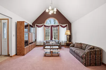 704 W US Hwy 30, Valparaiso, IN 46385 - Photo 11