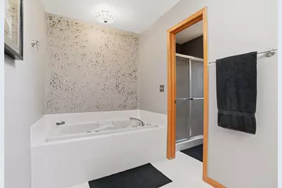 704 W US Hwy 30, Valparaiso, IN 46385 - Photo 19