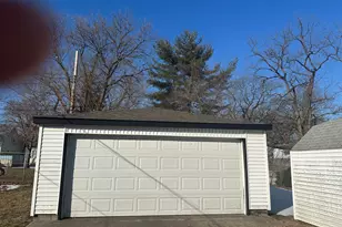 2640 Laporte St, Lake Station, IN 46405 - Photo 5