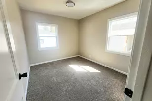 601 Burr St, Gary, IN 46406 - Photo 9