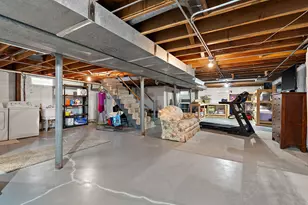 1300 Hayes St, Crown Point, IN 46307 - Photo 23