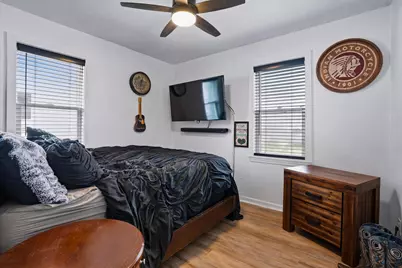 1216 W 37th Place, Hobart, IN 46342 - Photo 11