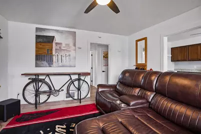 1216 W 37th Place, Hobart, IN 46342 - Photo 5