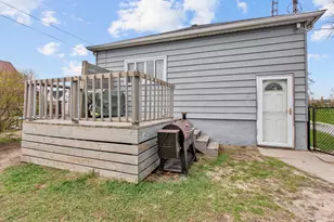 305 Garden St, North Judson, IN 46366 - Photo 17