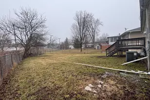 2394 W 61st Pl, Merrillville, IN 46410 - Photo 3