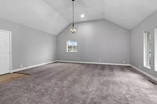 1141 W 300 N, La Porte, IN 46350 - Photo 11