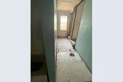 725 Minnie Street, Michigan City, IN 46360 - Photo 7