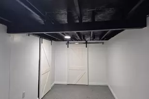 4690 Delaware St, Gary, IN 46409 - Photo 11