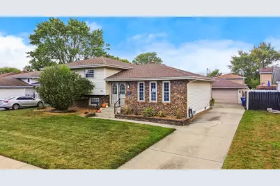 9320 Parkway Drive, Highland, IN 46322 - Photo 1