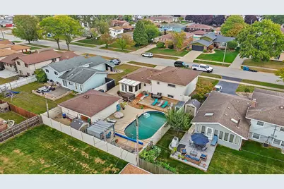 9320 Parkway Drive, Highland, IN 46322 - Photo 47