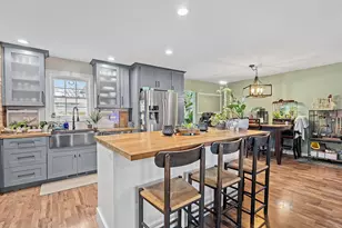 9320 Parkway Dr, Highland, IN 46322 - Photo 9