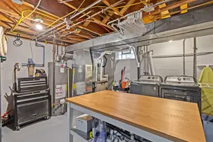 9320 Parkway Dr, Highland, IN 46322 - Photo 39