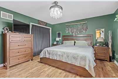 9320 Parkway Drive, Highland, IN 46322 - Photo 27