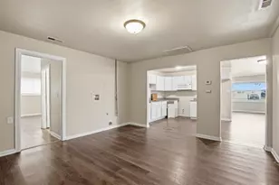 2733 Central Dr, Gary, IN 46407 - Photo 9