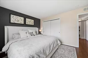 1079 Millpond Rd, Valparaiso, IN 46385 - Photo 11