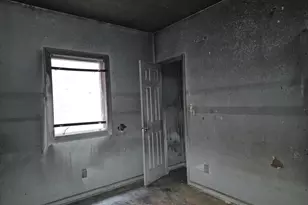 1113 W 11th Ave, Gary, IN 46407 - Photo 15