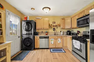 2624 Coral Dr, Hobart, IN 46342 - Photo 7