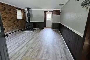 202 Randle St, Valparaiso, IN 46383 - Photo 3