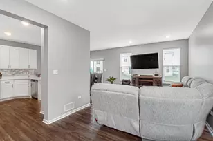 1865 E 110th Pl, Crown Point, IN 46307 - Photo 3