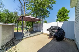 9754 N Charter Rd, Demotte, IN 46310 - Photo 13
