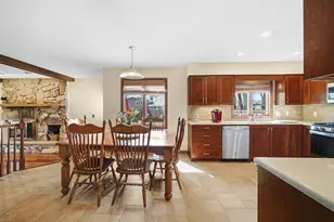 9456 Walnut Dr, Munster, IN 46321 - Photo 9